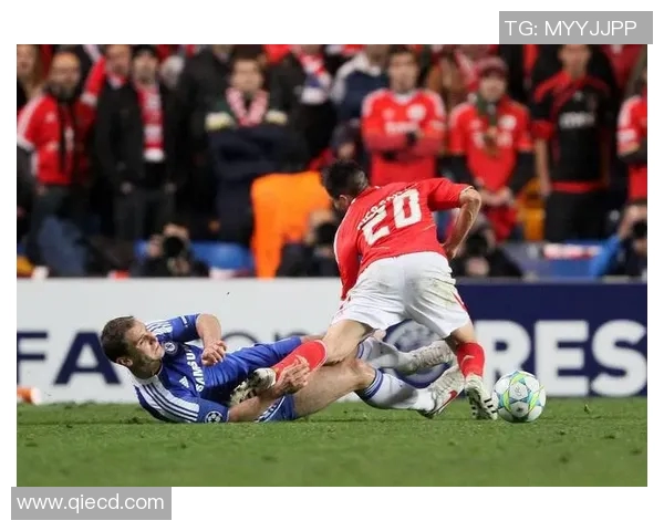 圣克拉与唐迪拉激战正酣谁将赢得这场精彩对决的胜利 圣克拉与唐迪拉激战正酣谁将赢得这场精彩对决的胜利