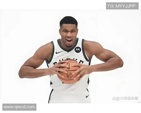 字母哥愤怒撕球衣雄鹿惨败后更衣室冲突升级引发热议 字母哥愤怒撕球衣雄鹿惨败后更衣室冲突升级引发热议