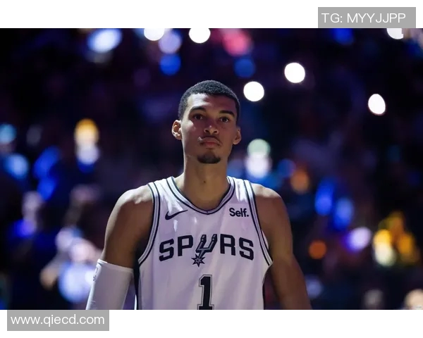 文班亚马新秀赛季表现惊艳场均20分10篮板3盖帽展现统治力