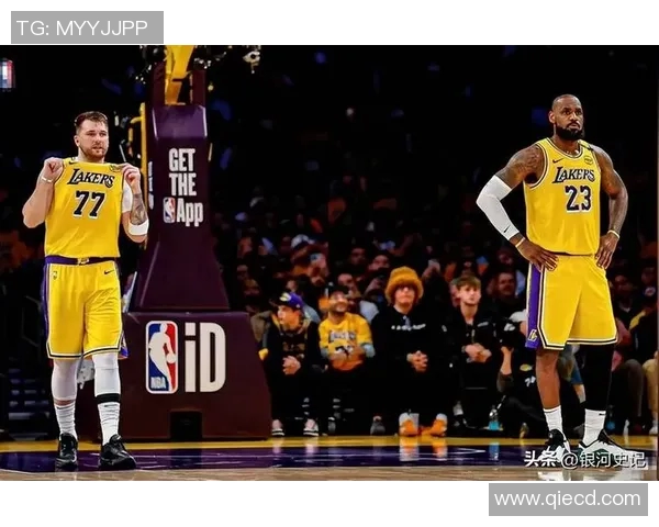 湖人对热火决战时刻最后罚球的紧张瞬间回顾与分析 湖人对热火决战时刻最后罚球的紧张瞬间回顾与分析