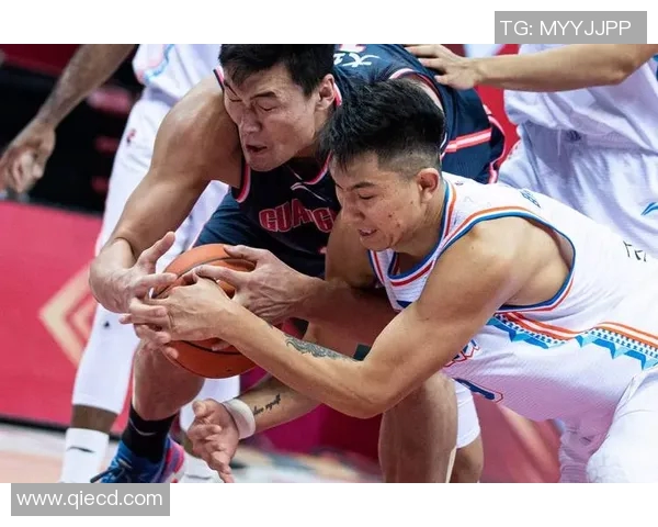 苏伟的成长之路：从普通学生到行业领军人物的奋斗历程与启示