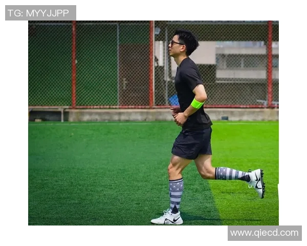 飞盘竞技新风潮：深入解析深圳飞盘队的战术与策略