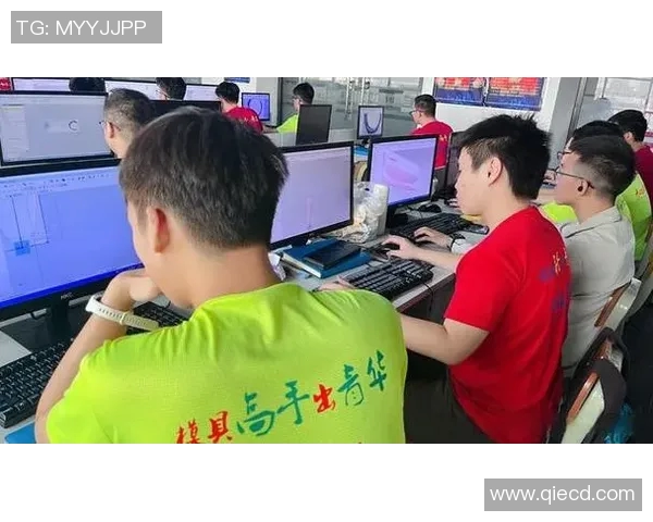徐昕：从学术研究到社会实践的多元探索与创新之路